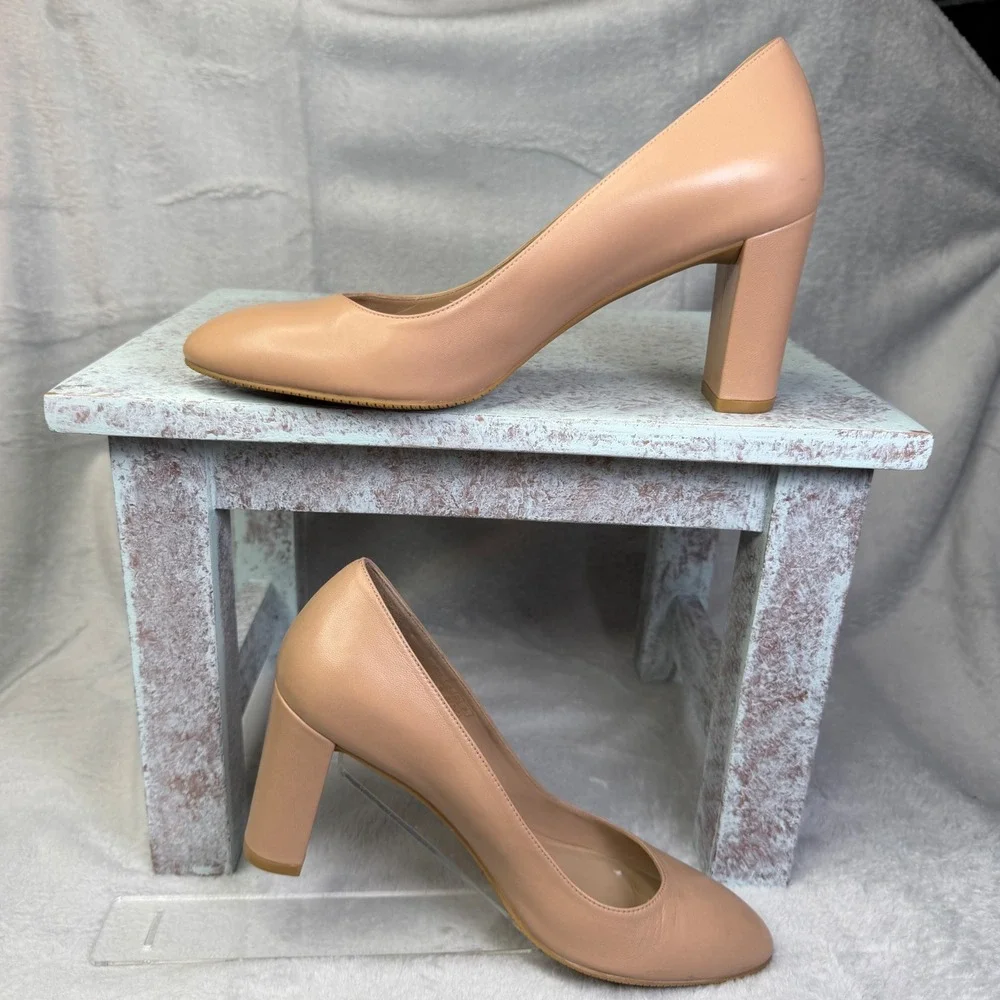 Stuart Weitzman excellent pre